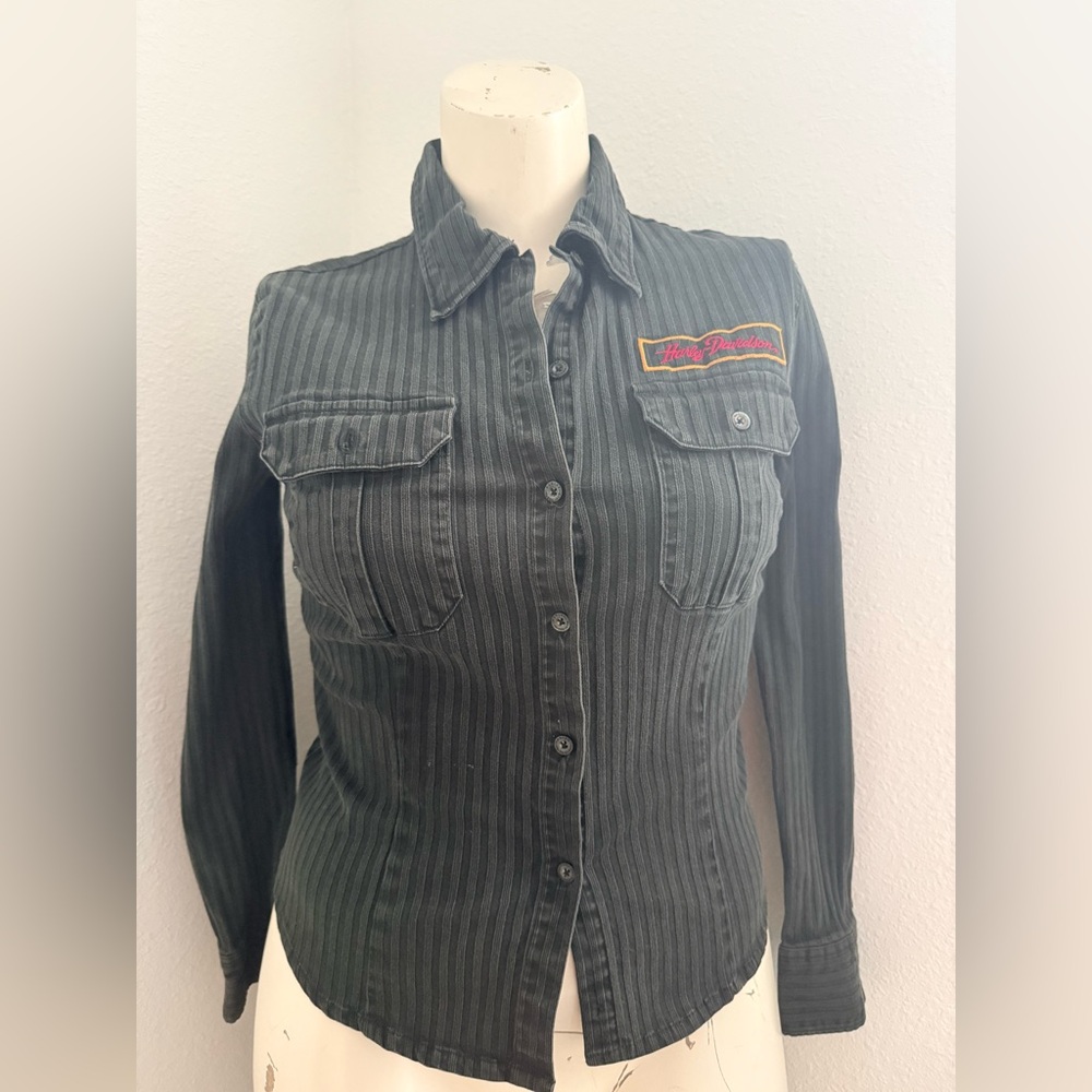 Harley Davidson embroidered Large Women's Black Striped Button-Up Shirt